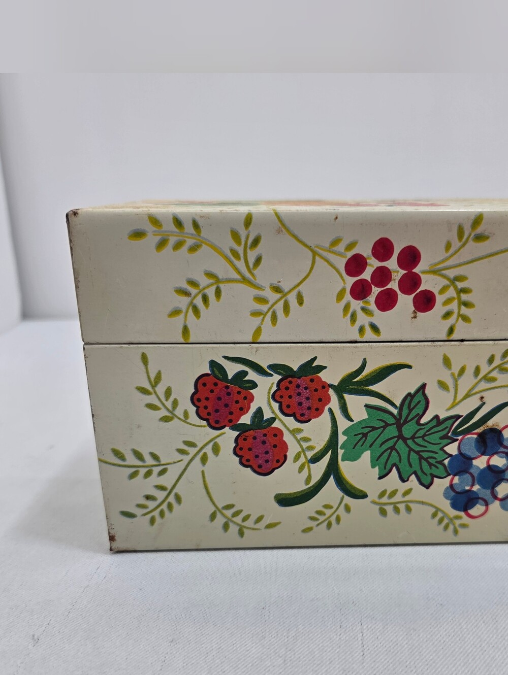 Vintage J. Chein & Co Metal Recipe Box Cream Fruit Berry Graphics Cottagecore 🍓